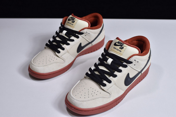 Nike SB Dunk Low Pro Hennessy  BQ6817-100