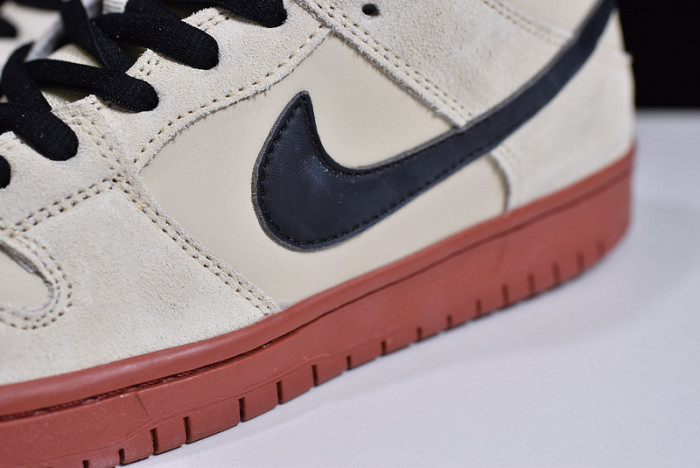 Nike SB Dunk Low Pro Hennessy  BQ6817-100