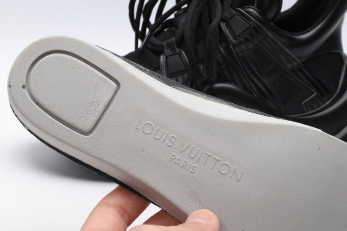 LV snekaers L000001