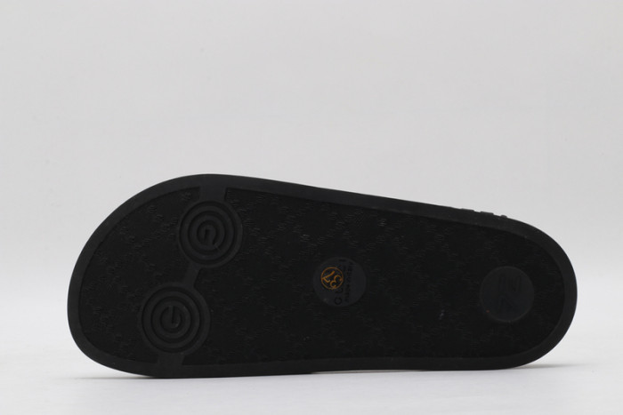 Gucc* Sandal56
