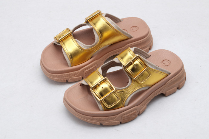 Gucc* Sandal38