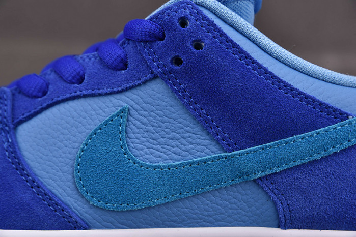 Nike SB Dunk Low Blue Raspberry  DM0807-400