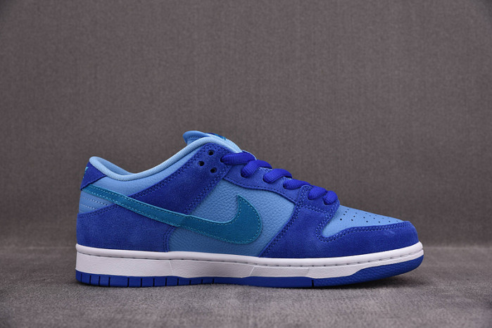 Nike SB Dunk Low Blue Raspberry  DM0807-400