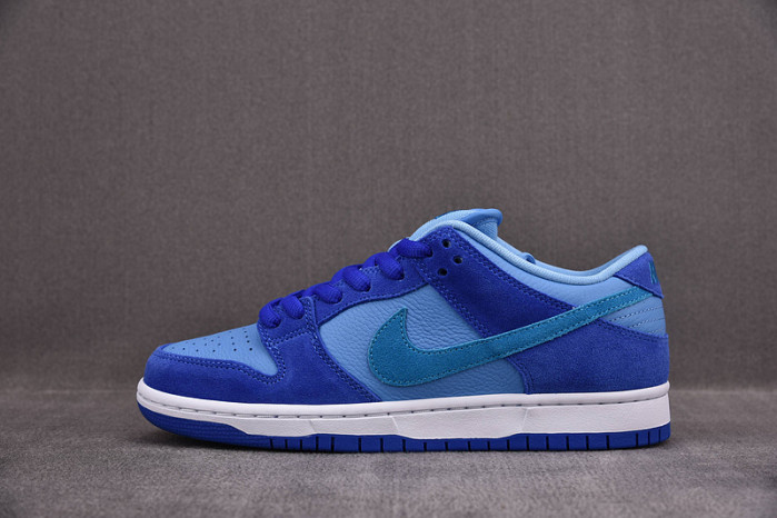 Nike SB Dunk Low Blue Raspberry  DM0807-400
