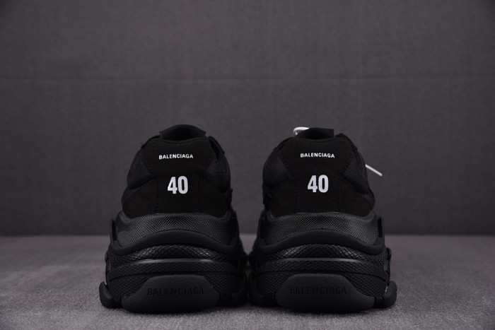 TRIPLES TRAINER SNEAKERS 2000058