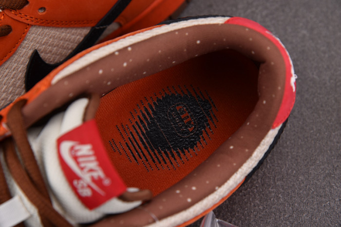 Nike SB Dunk Low Top Ramen 313170-101