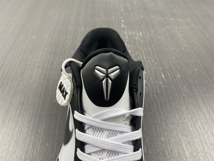 NIKE ZOOM KOBE 5 TB 