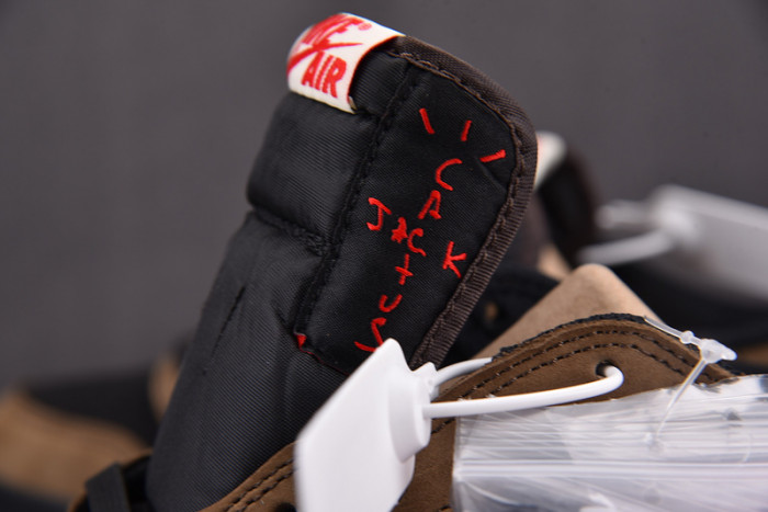 Travis Scott x Air Jordan 1 Low OG Velvet Brown DM7866-212