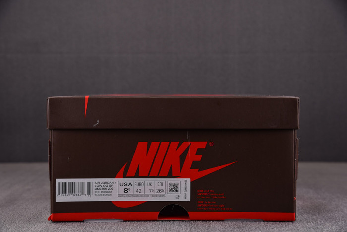 Travis Scott x Air Jordan 1 Low OG Velvet Brown DM7866-212