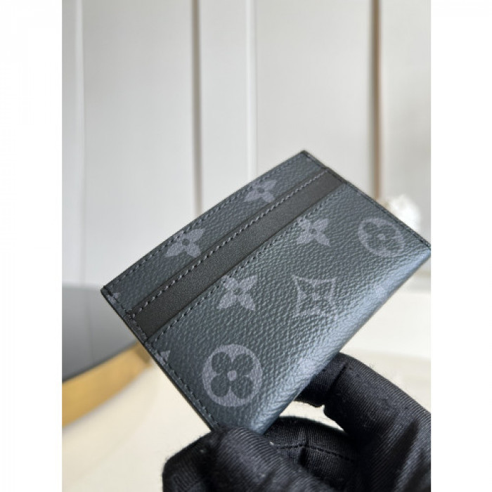 L&V WALLET8