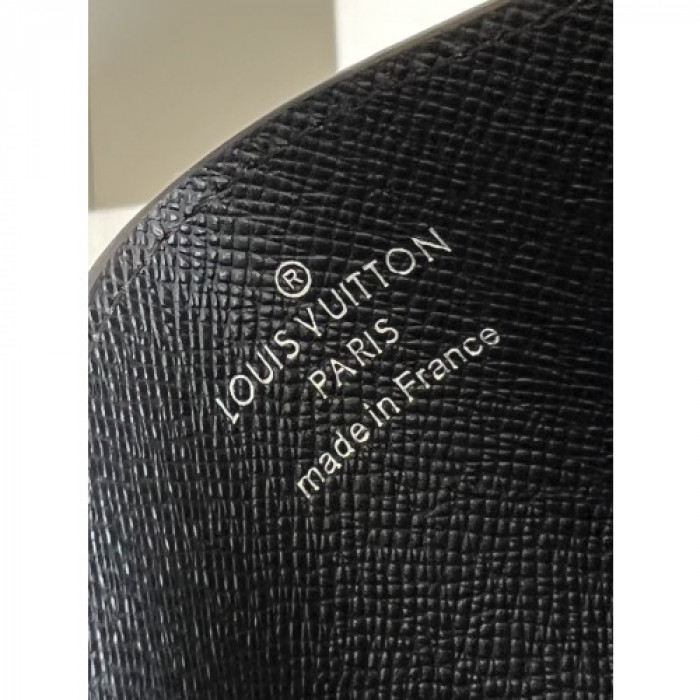 L&V WALLET8
