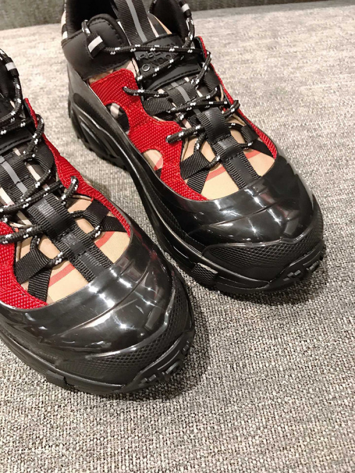 Burber*y sneakers B000004