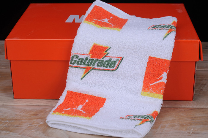 AIR JORDAN 1 RETRO HI “Gatorade”  Cyber mens AJ5997-345
