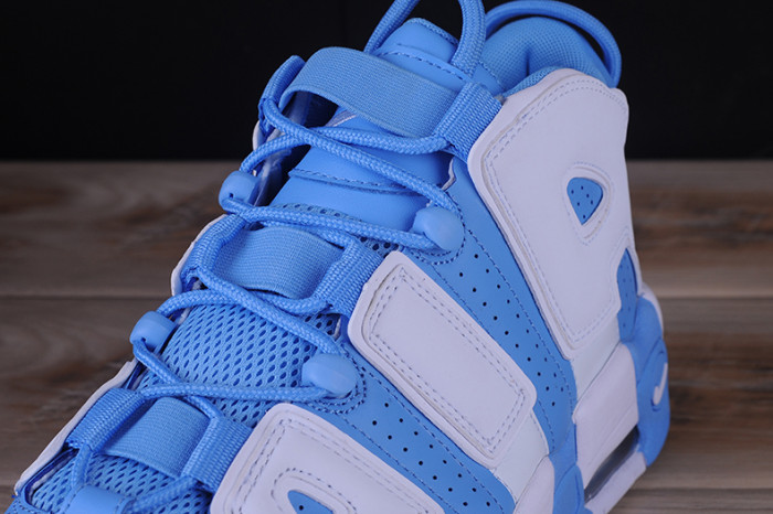 Nike Air More Uptempo “University Blue”  921948-401