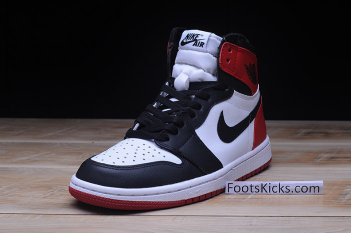 AIR JORDAN 1 High OG “Black Toe” white/ black-varsity red  555088-125