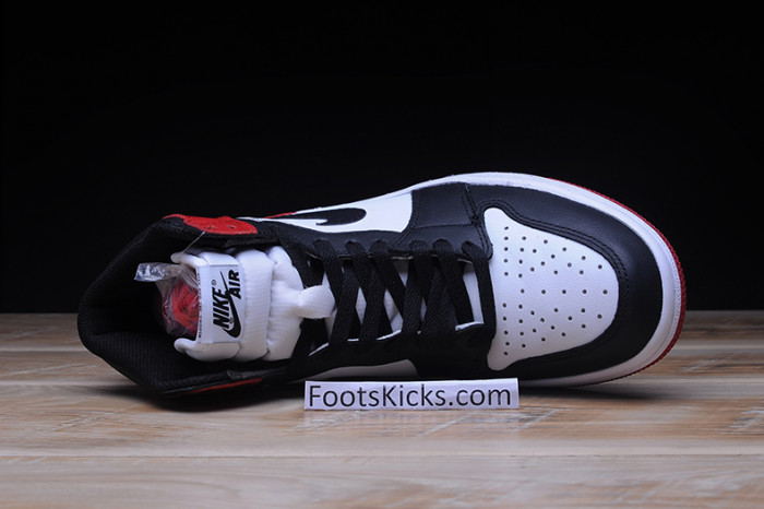 AIR JORDAN 1 High OG “Black Toe” white/ black-varsity red  555088-125
