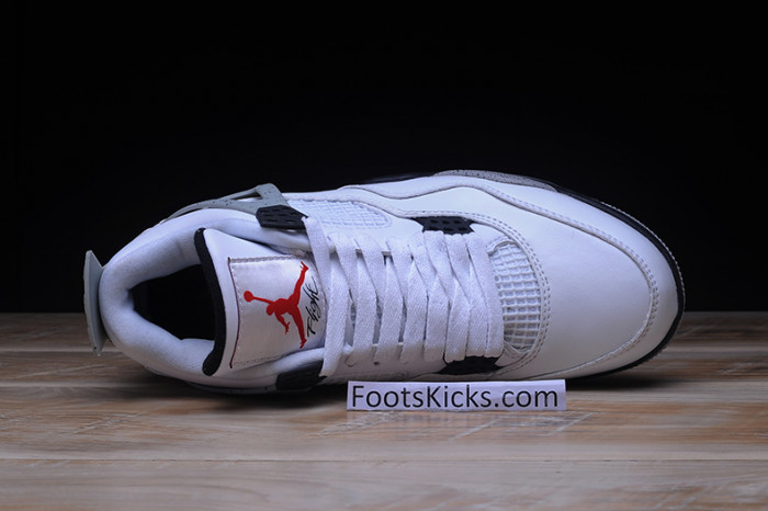 Air Jordan 4 OG “White Cement”  840606-192