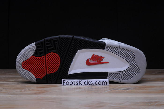 Air Jordan 4 OG “White Cement”  840606-192