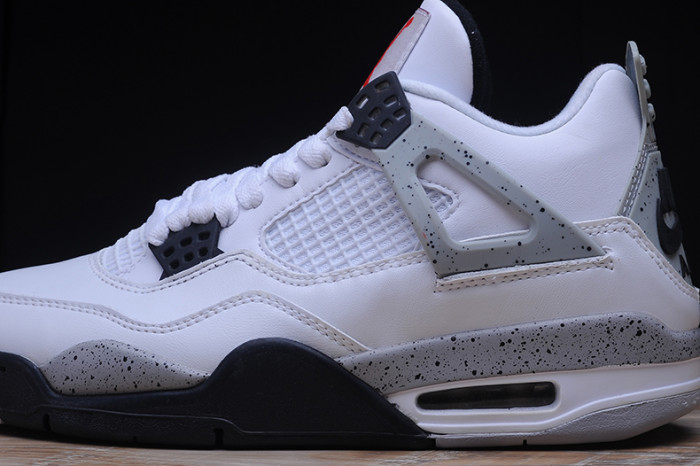 Air Jordan 4 OG “White Cement”  840606-192