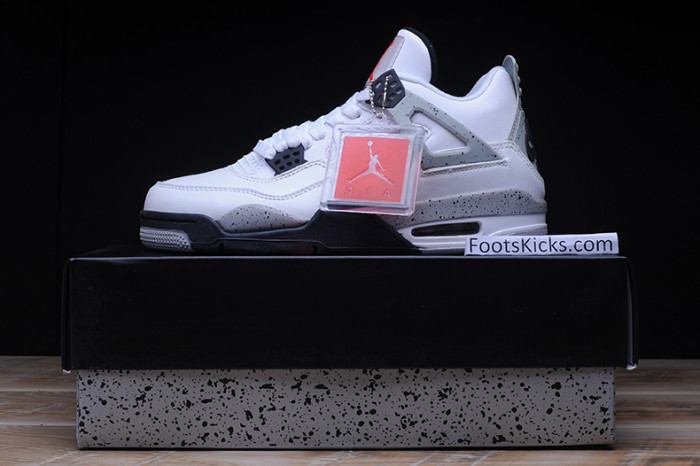Air Jordan 4 OG “White Cement”  840606-192