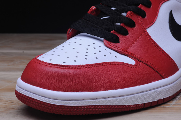 Air Jordan 1 Retro High OG Chicago Red 555088-101
