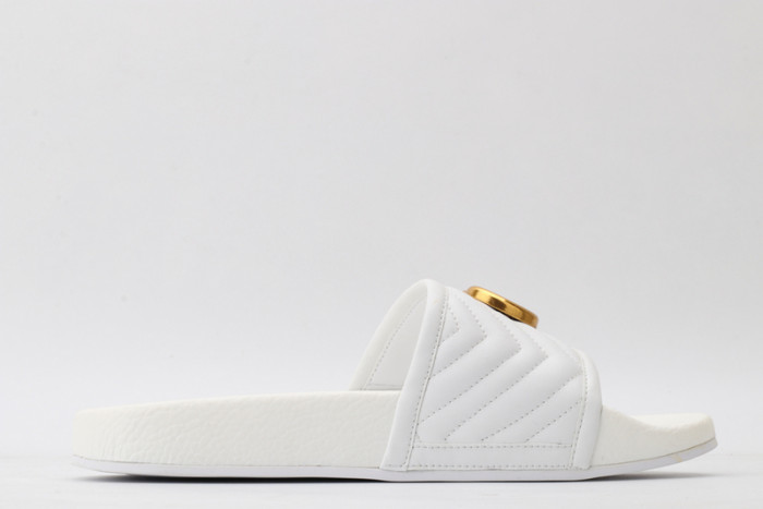 Gucc* Sandal18