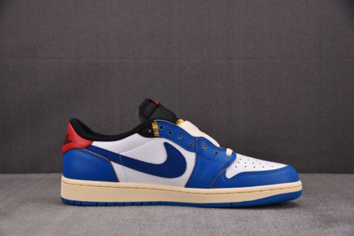 Air Jordan 1 Retro Low OG Summit White HQ6998-106