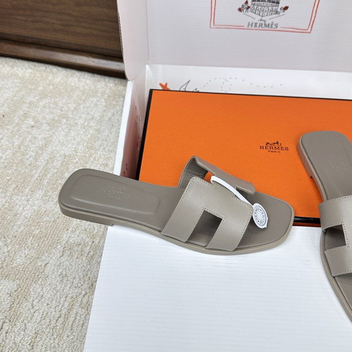 Herme* Sandal233 （smooth surFa*e）