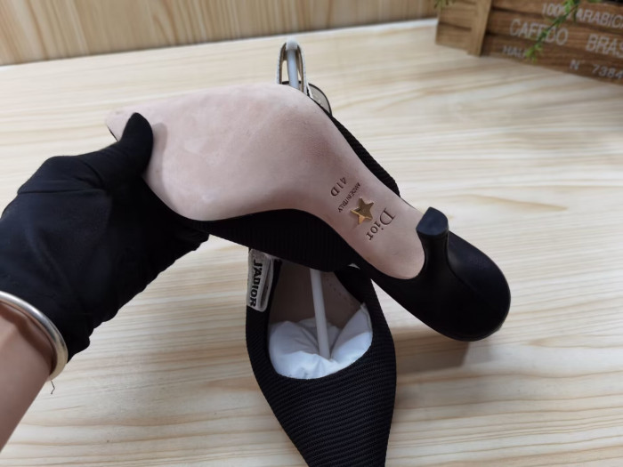dio* sandals