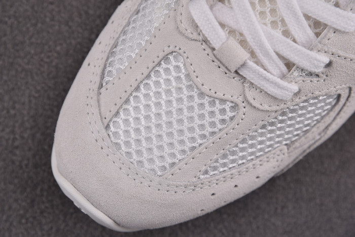 New Balance x MIU MIU NB530 NB000047