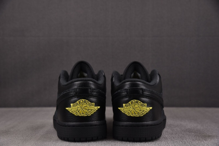 Air Jordan 1 Low Elephant Print 2025 IM6568-010