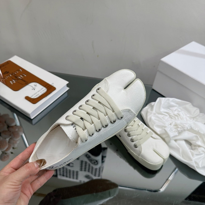 Maison Margiela Sneaker MM000126