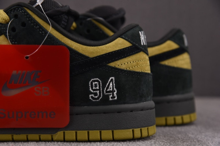 Nike SB Dunk Low 94 Camper Green HQ8487-300