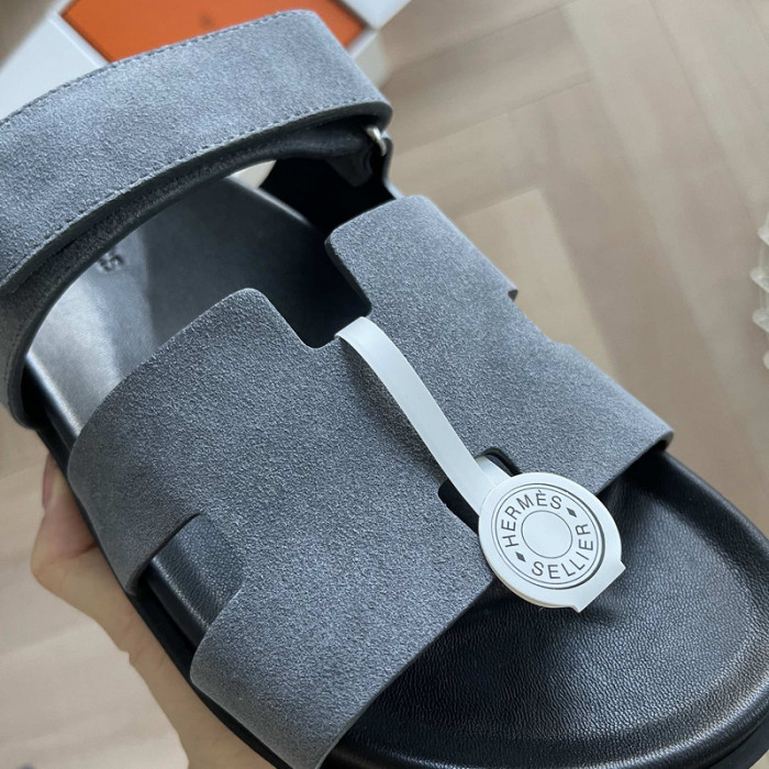 herme* sandal20