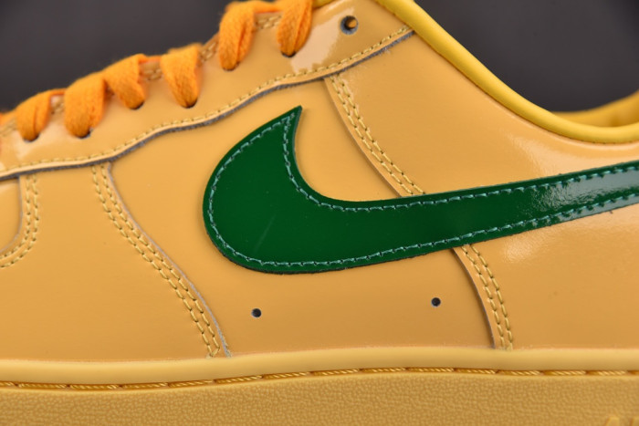 Nike Air Force 1 Low Patent Leather Topaz Gold Pine Green IO4489-700