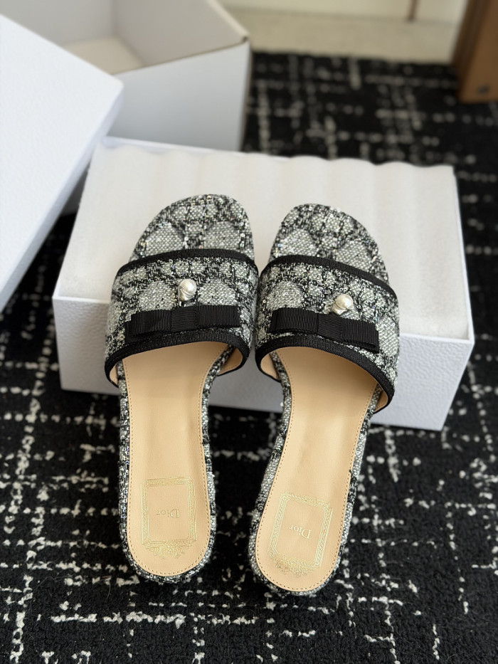 Dio*r sandal 119