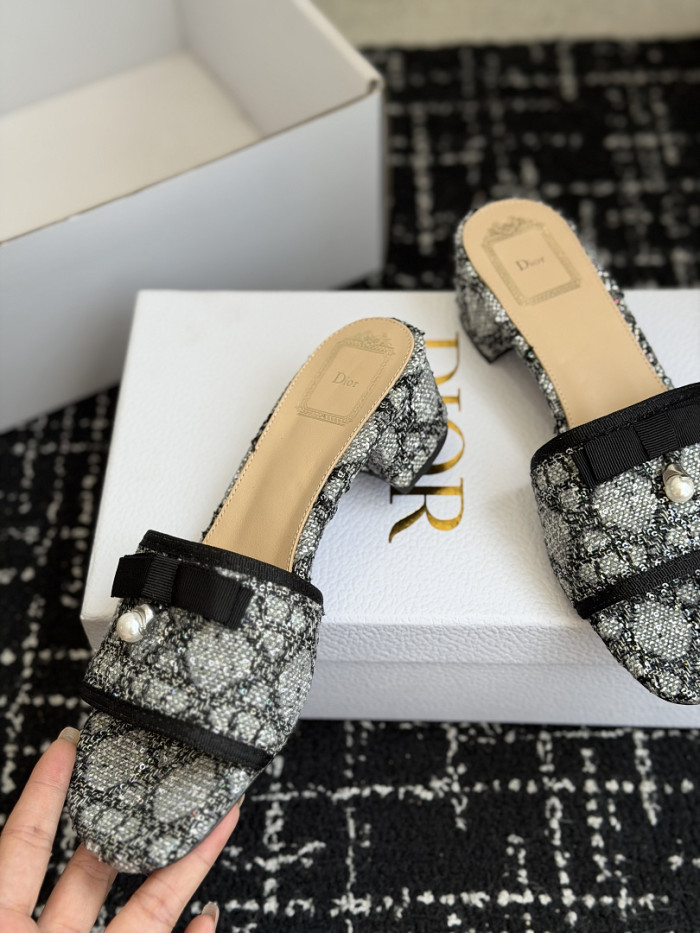 Dio*r sandal 119
