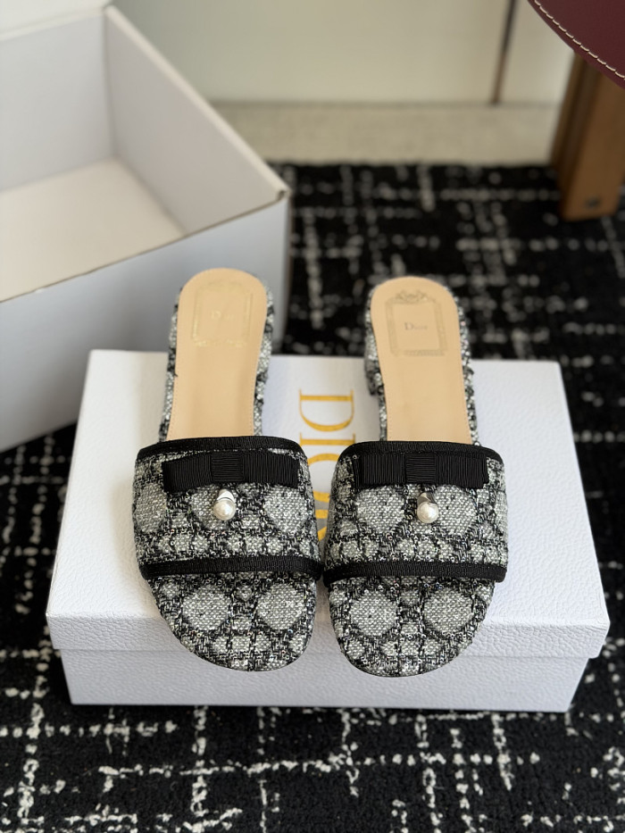 Dio*r sandal 119