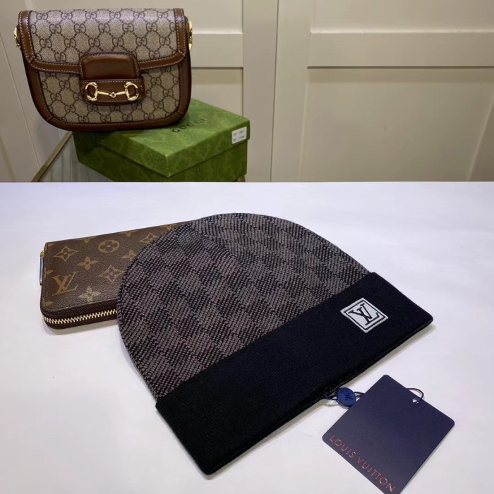 LV hat55