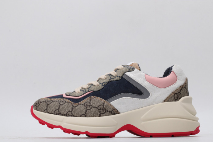 G*u*i* trainer sneaker83
