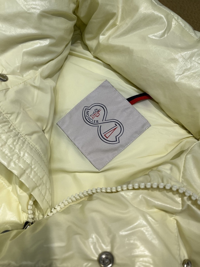 Moncler Down Jacket 86