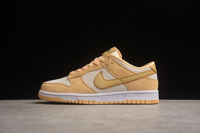 nike dunk low gold suede dv7411-200
