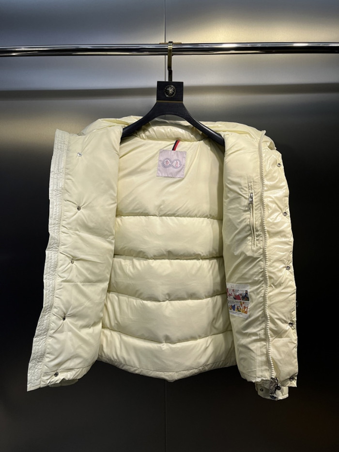 Moncler Down Jacket 86