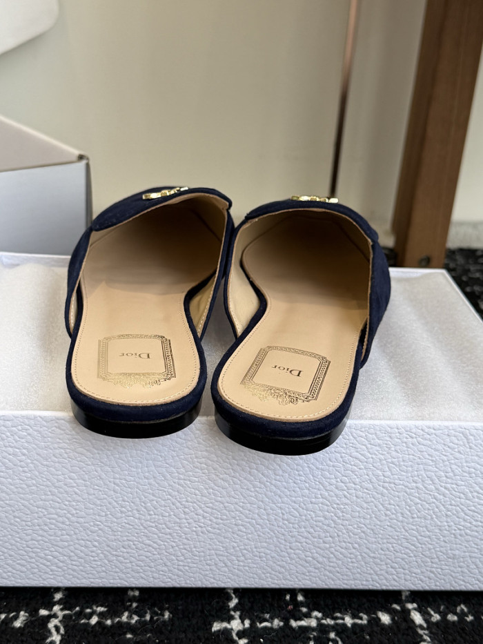Dio*r sandal 129