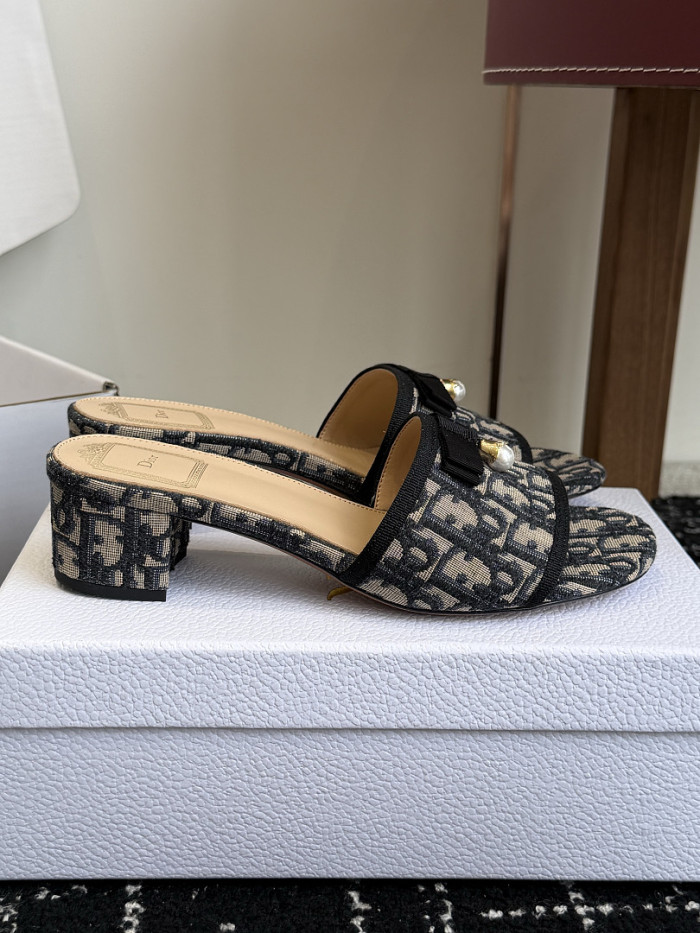 Dio*r sandal 122