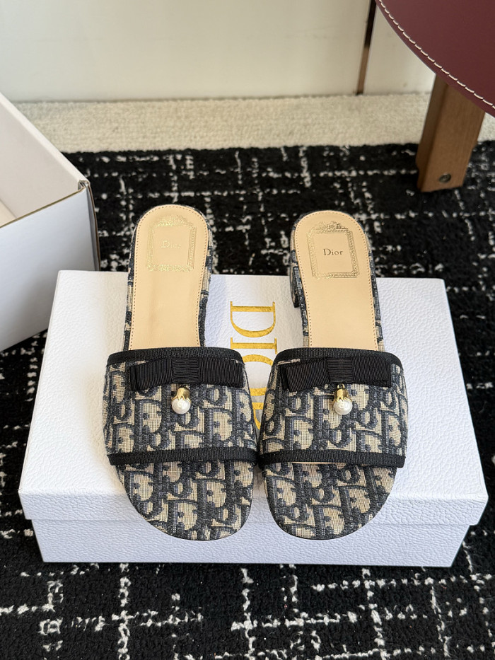 Dio*r sandal 122