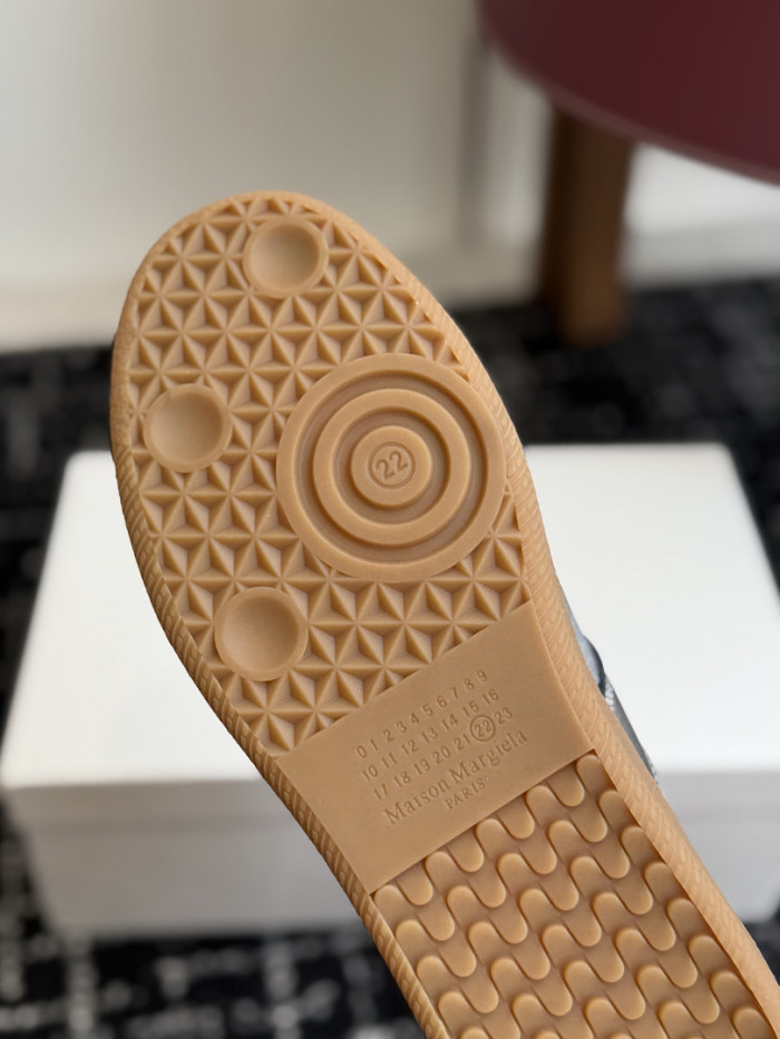 Ma1s0n Marg*e1a Sneaker MM000175