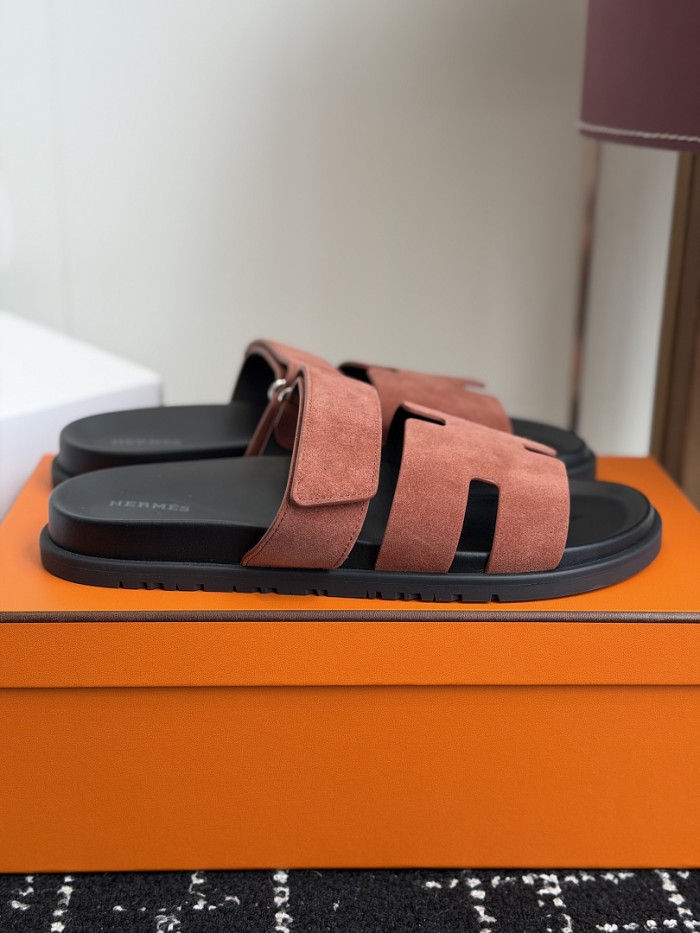 Herme* Sandal150