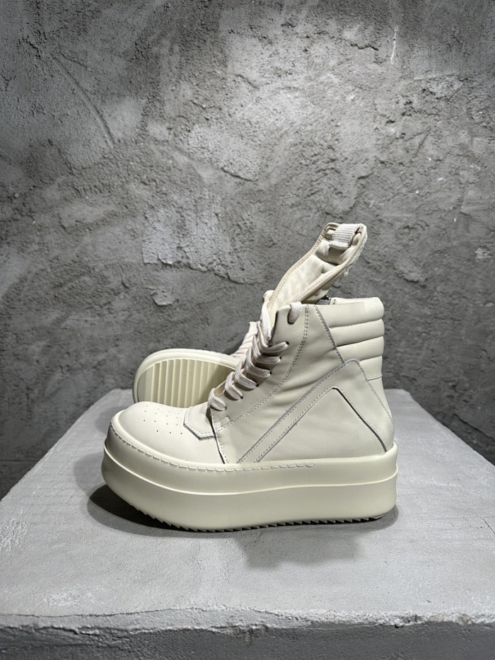 Rick Owe* R000302