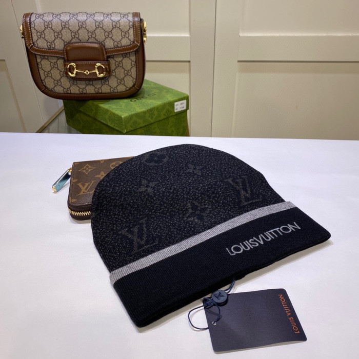 LV hat63